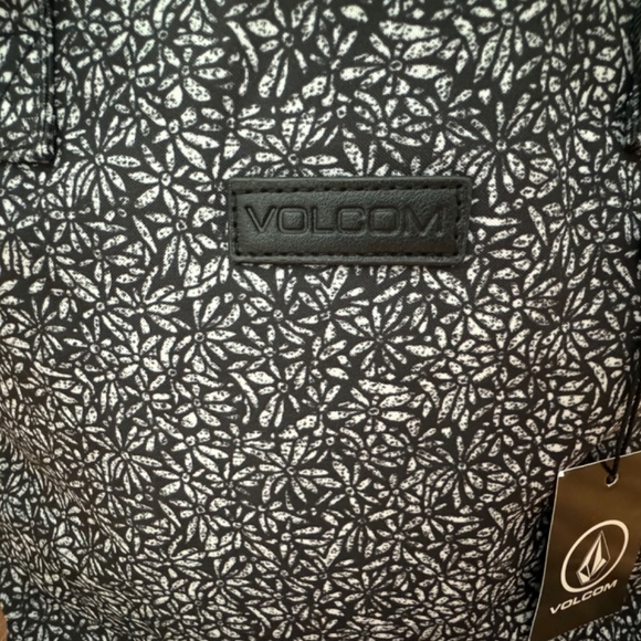 Volcom Women’s Poly Tote Bag Upper Class Lunch Tote - Picture 4 of 6